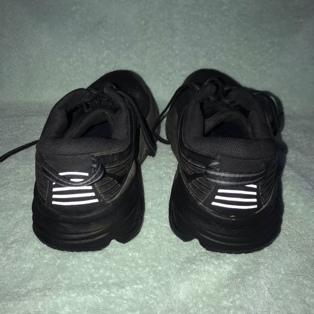 Men’s 8 / 2E / EE Wide HOKA Bondi 7 Black on Black Athletic Running Sneakers - Picture 4 of 14